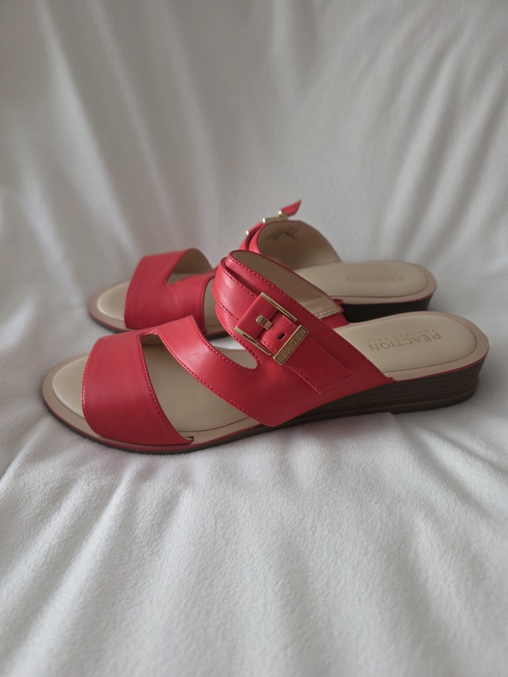 Kenneth Cole Reaction Red Slide Sandals with Gold Buckle